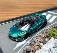 Load image into Gallery viewer, CM 1:64 Green Carbon 765LT Racing Sports Model Diecast Metal Car New Collection