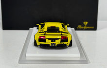 Load image into Gallery viewer, Onemodel 1:64 Yellow LP670-4 Murcielago LB Sports Model Diecast Resin Car New Collection