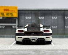Load image into Gallery viewer, PS 1:64 One 1 Luminous Super Racing Sports Model Diecast Metal Car New