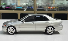 Load image into Gallery viewer, Otto 1:18 JDM Silver IS200 Sedan Sports Model Diecast Resin Car New