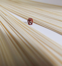 Load image into Gallery viewer, 1:64 Painted Figure Model Miniature Resin Diorama Sand Antiquities Pipa Guzheng