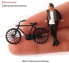 Load image into Gallery viewer, 1:64 Painted Figure Mini Model Miniature Resin Diorama Retro Bike Bicycle Man New Scene