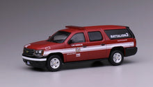 Load image into Gallery viewer, 1:64 596 Red Fire Suburban CV Crown Victoria Model Diecast Metal Car New Collection
