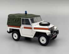 Load image into Gallery viewer, 1:43 Royal Air Force Police SUV Off Road Classic Model Diecast Metal Car