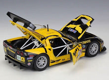 Load image into Gallery viewer, Bburago 1:24 Yellow C6R Muscle Racing Sports Model Toy Diecast Metal Car BN