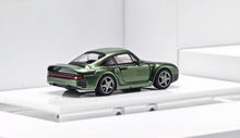 Load image into Gallery viewer, Zincit 1:64 Green 959 Classic Sports Model Diecast Metal Car Box New Collection