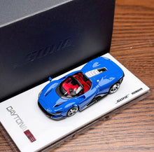 Load image into Gallery viewer, SUHE 1:64 Blue SP3 Daytona Red Seat Sports Model Diecast Resin Car New Collection