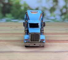 Load image into Gallery viewer, FINE 1:64 Gulf Racing Peterbilt King Hauler Trailer Model Diecast Metal Car