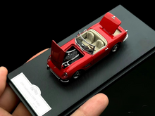 Load image into Gallery viewer, GFCC 1:64 Red 1960 250GT California Convertible SWB Model Diecast Metal Car