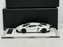 Load image into Gallery viewer, Onemodel 1:64 White LP700 Aventador LB Sports Model Diecast Resin Car New Collection