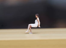 Load image into Gallery viewer, 1:24 Painted Figure Model Miniature Resin Diorama Sand Woman Wearing a Towel