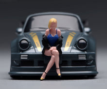 Load image into Gallery viewer, 1:64 Painted Figure Model Miniature Resin Diorama Sand Blond Sexy Lady Beauty