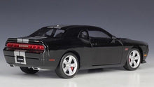 Load image into Gallery viewer, WELLY 1:24 2012 SRT Muscle Racing Sports Model Diecast Metal Car Display