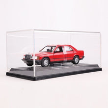 Load image into Gallery viewer, Bburago 1:24 Red 190E 2.6 Sedan Classic Sport Model Toy Diecast Metal Car