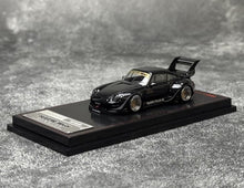 Load image into Gallery viewer, IG 1:64 Black RWB 993 Classic Sports Model Diecast Metal Car New Collection
