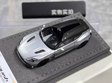 Load image into Gallery viewer, AT 1:64 Silver Vanquisih Zagato Touring Sports Model Diecast Resin Car New Collection