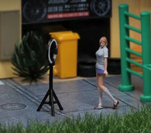 Load image into Gallery viewer, 1:64 Painted Figure Mini Model Miniature Resin Diorama Live Broadcast Girl LED