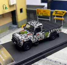 Load image into Gallery viewer, Master 1:64 Defender 110 SUV Pickup Truck Model Diecast Metal Car Box