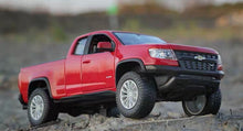 Load image into Gallery viewer, Maisto 1:27 Red 2017 Colorado ZR2 Pickup Off Road Model Toy Diecast Metal Car