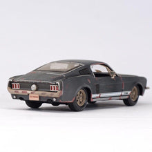 Load image into Gallery viewer, Bburago 1:24 1967 Mustang GT Vintage Muscle Sport Model Toy Diecast Metal Car