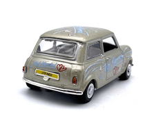 Load image into Gallery viewer, 1:43 Mini Copper Gold Just Married Classic Model Diecast Metal Car