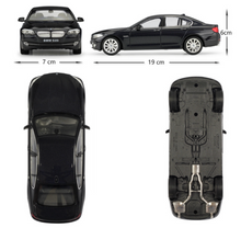 Load image into Gallery viewer, WELLY 1:24 535i Sedan Sports Model Diecast Metal Car Display
