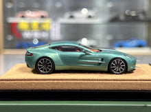 Load image into Gallery viewer, FIGART 1:64 Green One 77 Coupe Sports Model Diecast Resin Car New Collection