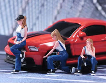 Load image into Gallery viewer, 1:64 Painted Figure Model Miniature Resin Diorama Woman Car Repair Worker Beauty