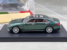 Load image into Gallery viewer, King 1:64 Green S65L AMG W222 V12 Sedan Sports Model Diecast Metal Car New Collection