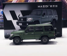 Load image into Gallery viewer, Masdi 1:64 Green Land Cruiser LC76 ORV SUV Sports Model Diecast Metal Car New Collection