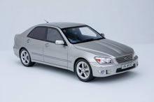 Load image into Gallery viewer, Otto 1:18 JDM Silver IS200 Sedan Sports Model Diecast Resin Car New