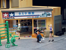 Load image into Gallery viewer, 1:64 Painted Figure Mini Model Miniature Resin Diorama Singer Artist Pop Star New Scene