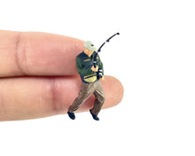 Load image into Gallery viewer, 1:64 Painted Figure Mini Model Miniature Resin Diorama Go Fishing Fisherman A