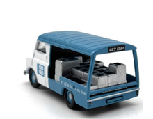 Load image into Gallery viewer, 1:76 CA Milk Carrier Delivery Truck Van Model Diecast Metal Car