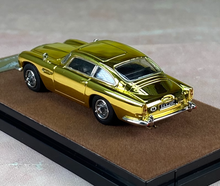 Load image into Gallery viewer, XG 1:64 Gold DB5 Classic Coupe Sports Model Diecast Metal Car New