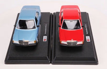 Load image into Gallery viewer, Bburago 1:24 190E 2.6 Sedan Classic Sports Model Toy Diecast Metal Car