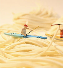 Load image into Gallery viewer, 1:64 Painted Figure Model Miniature Resin Diorama Sand Toy Kayak Sports Aquatics