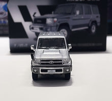 Load image into Gallery viewer, Masdi 1:64 Silver Land Cruiser LC76 ORV SUV Sports Model Diecast Metal Car New Collection