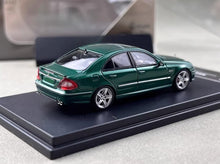 Load image into Gallery viewer, King 1:64 Green E63 AMG W211 Classic Sedan Sports Model Diecast Metal Car New Collection