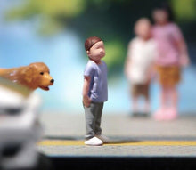 Load image into Gallery viewer, 1:64 Painted Unpainted Figure Model Miniature Resin Diorama Sand Little Girl Kid