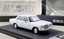 Load image into Gallery viewer, Maxwell 1:64 White W114 200 Strich 8 Classic Sedan Model Diecast Metal Car New Collection