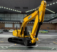 Load image into Gallery viewer, 1:76 Yellow JCB Construction Excavator Digger Model Diecast Metal New Collection