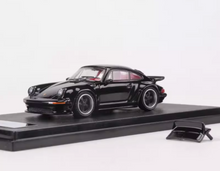 Load image into Gallery viewer, RM 1:64 Black 930 Singer Turbo Classic Sports Model Diecast Metal Car New