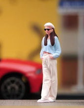 Load image into Gallery viewer, 1:64 Painted Figure Model Miniature Resin Diorama Sand Beret Hat Girl Lady Chill