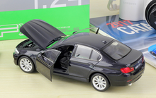 Load image into Gallery viewer, WELLY 1:24 535i Sedan Sports Model Diecast Metal Car Display