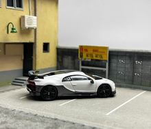 Load image into Gallery viewer, MINIGT 1:64 White Chiron Super Racing Sports Model Diecast Metal Car #569