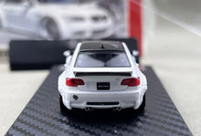 Load image into Gallery viewer, Fine 1:64 White Carbon M3 E92 Widebody Sports Model Diecast Metal Car New Collection