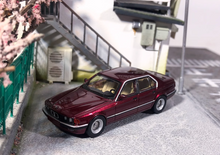 Load image into Gallery viewer, DCM 1:64 Red E32 7 Series 735i Classic Sedan Model Diecast Metal Car New