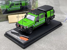 Load image into Gallery viewer, Autobots 1:64 Green Land Cruiser J70 LC79 Pickup Crew Cab Model Diecast Car