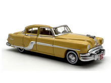 Load image into Gallery viewer, 1:87 Yellow 1954 Pontiac Chief Sedan Classic Sport Model Diecast Metal Car New Collection